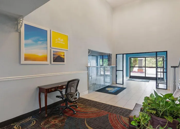 Days Inn By Wyndham Lincoln
